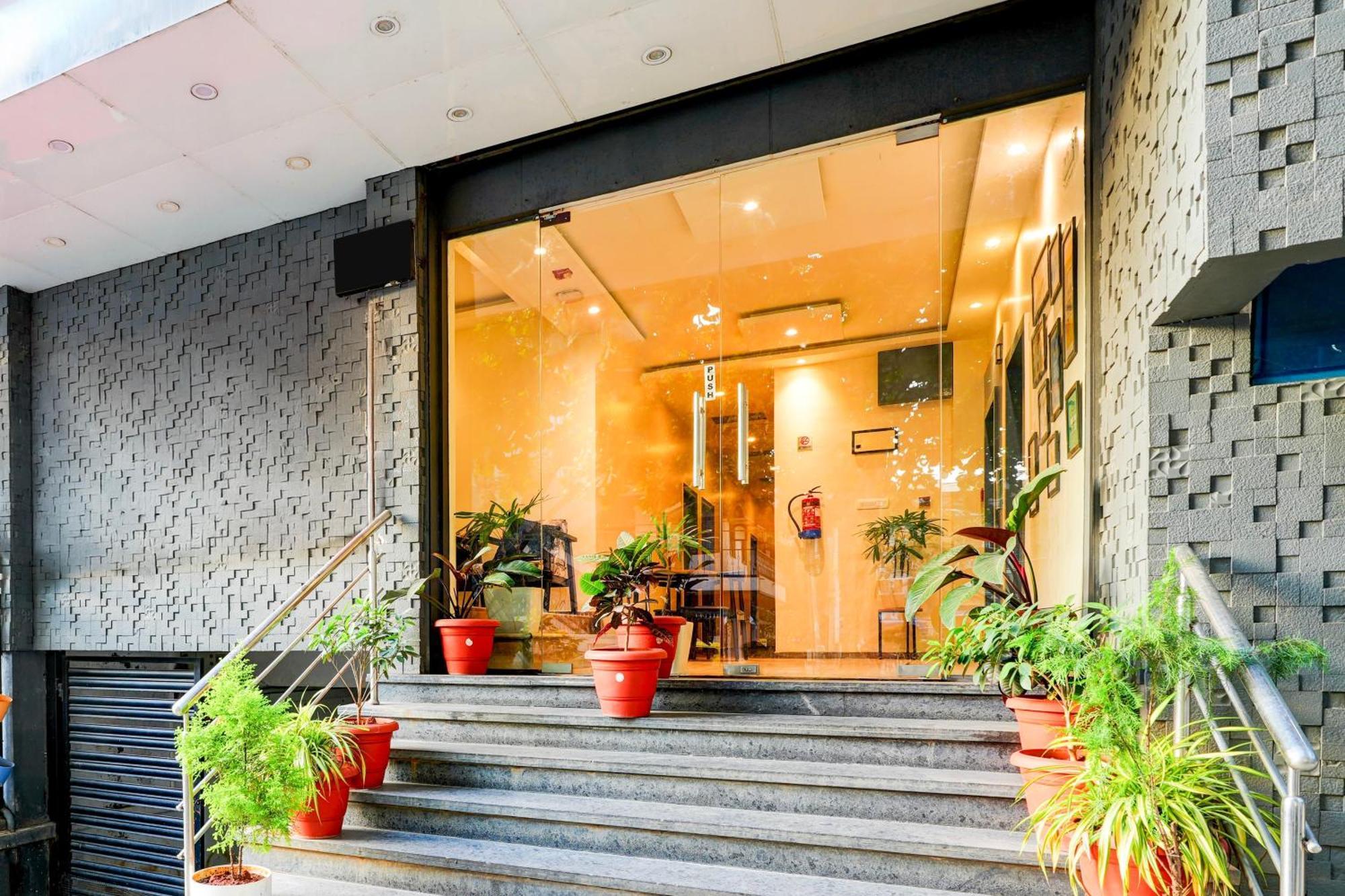 Super Townhouse Jayanagar Hotel Bangalore Exterior photo