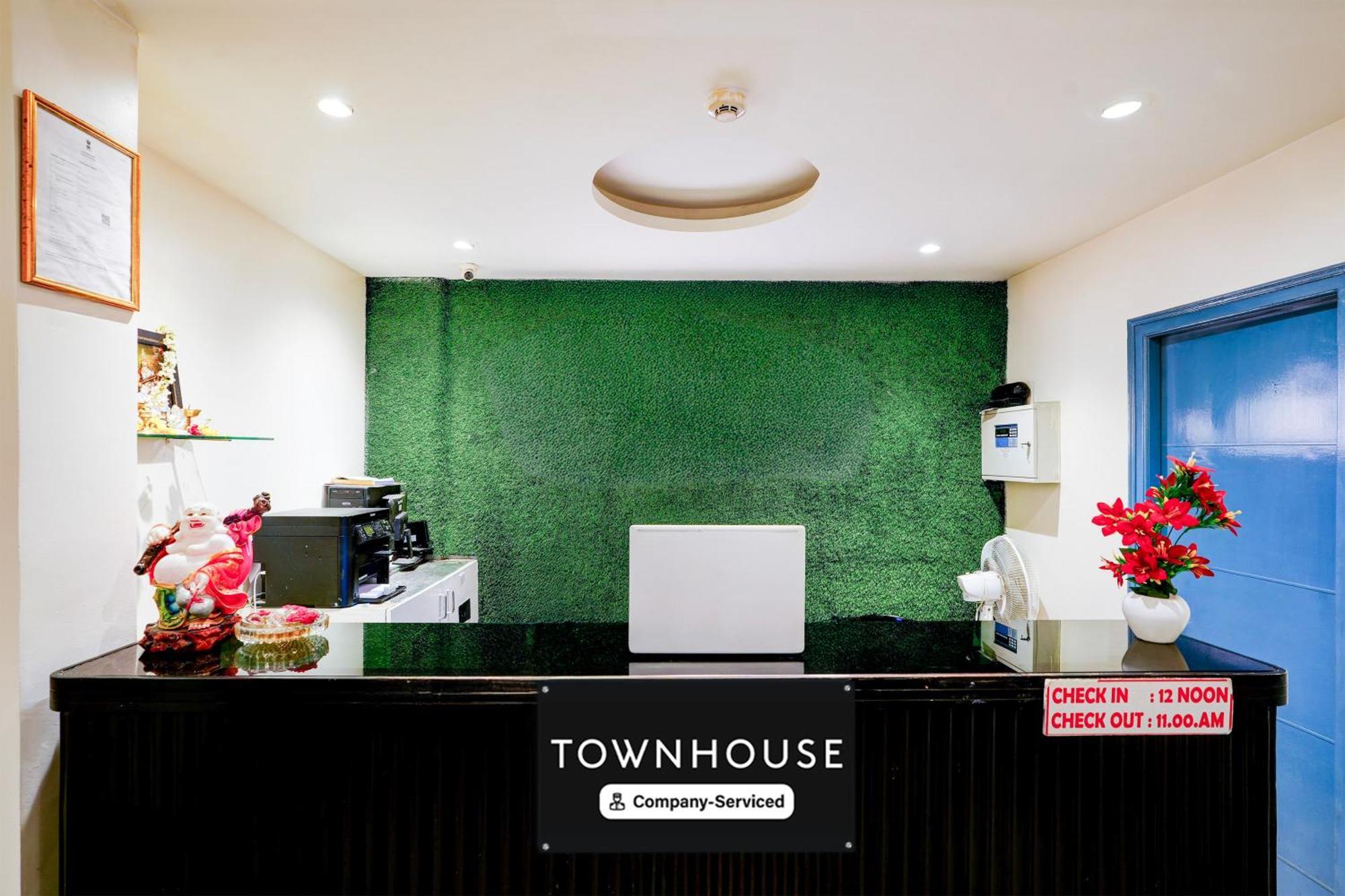 Super Townhouse Jayanagar Hotel Bangalore Exterior photo