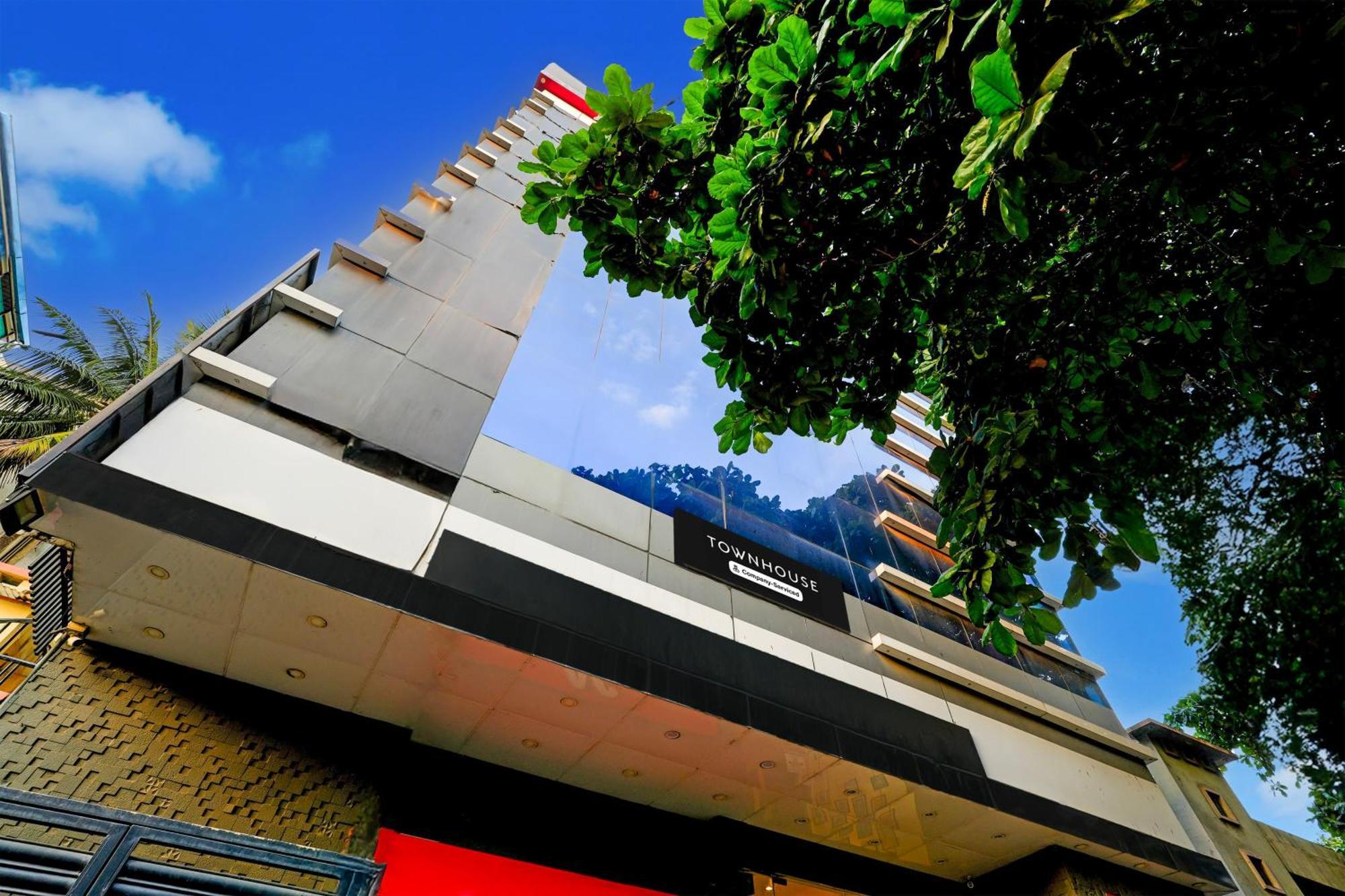 Super Townhouse Jayanagar Hotel Bangalore Exterior photo